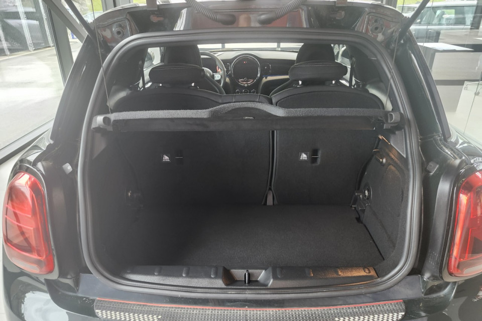 2024 Mini Cooper - Image 6