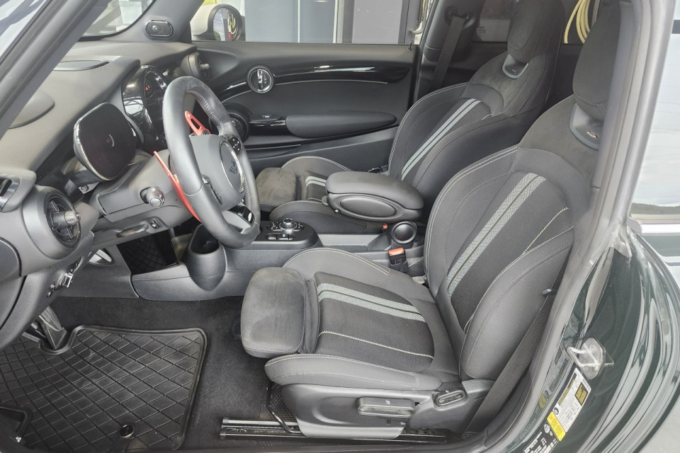 2024 Mini Cooper - Image 13