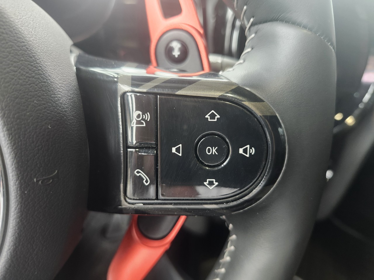 2024 Mini Cooper - Image 15