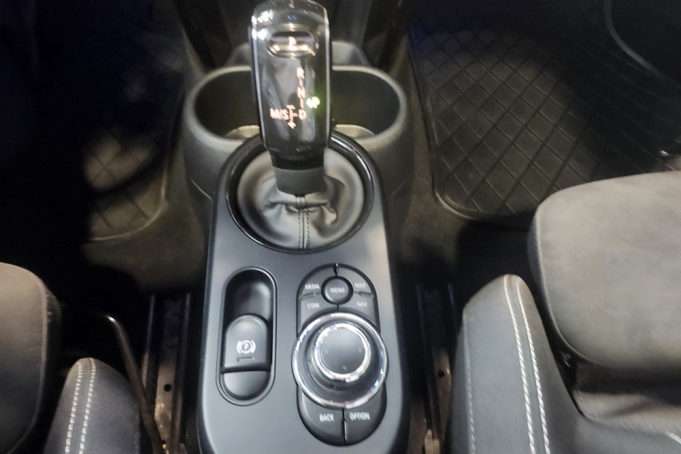 2024 Mini Cooper - Image 20