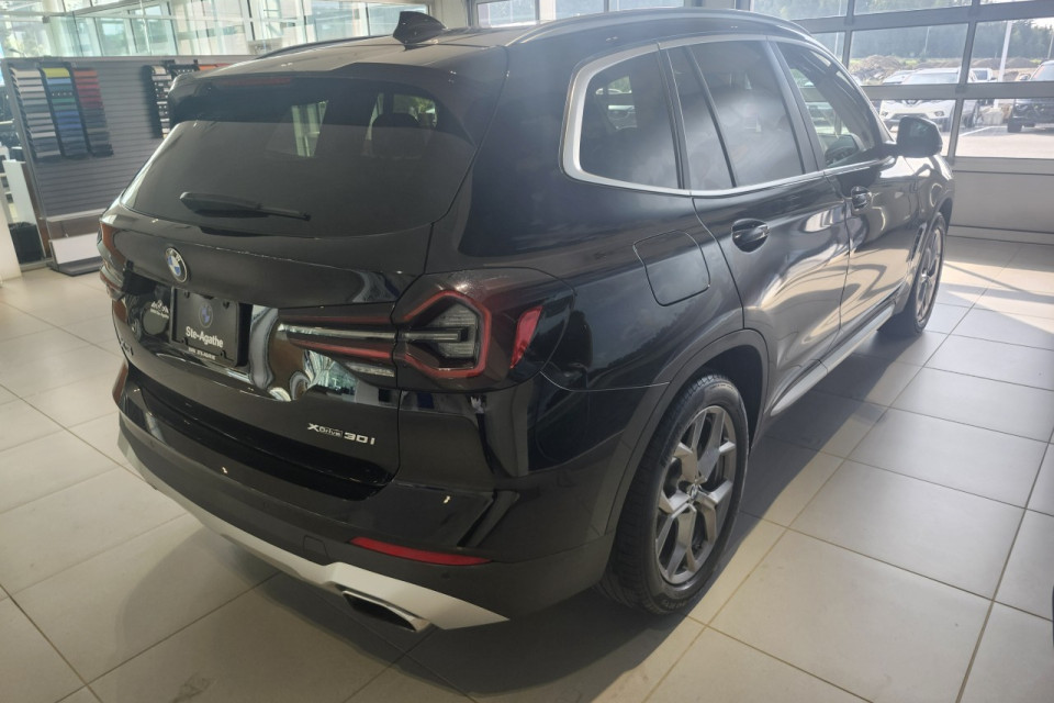 2023 BMW X3 - Image 7