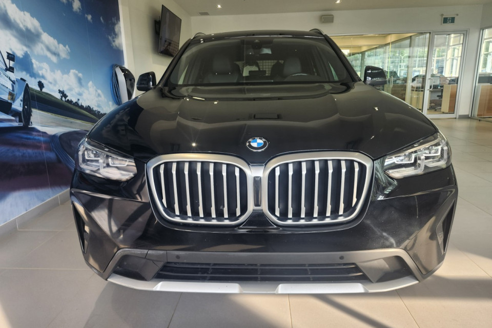 2023 BMW X3 - Image 9