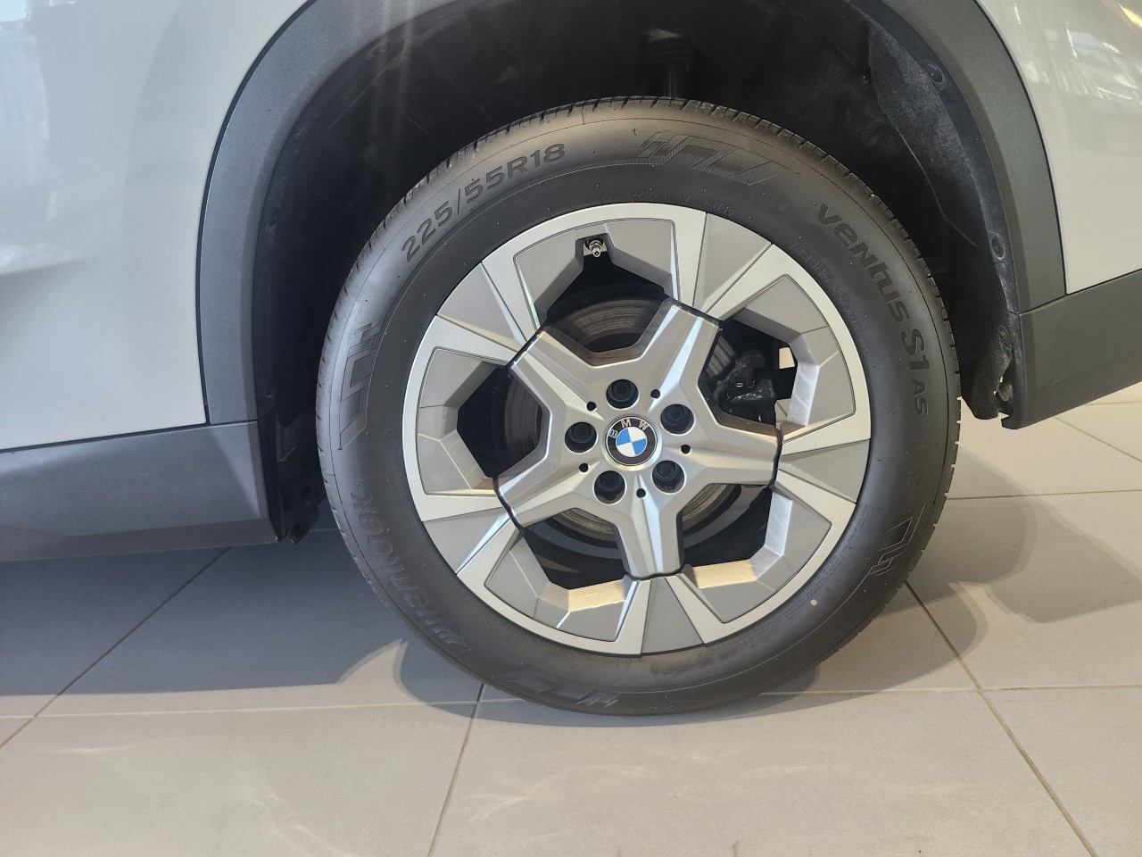 2024 BMW X1 - Image 3