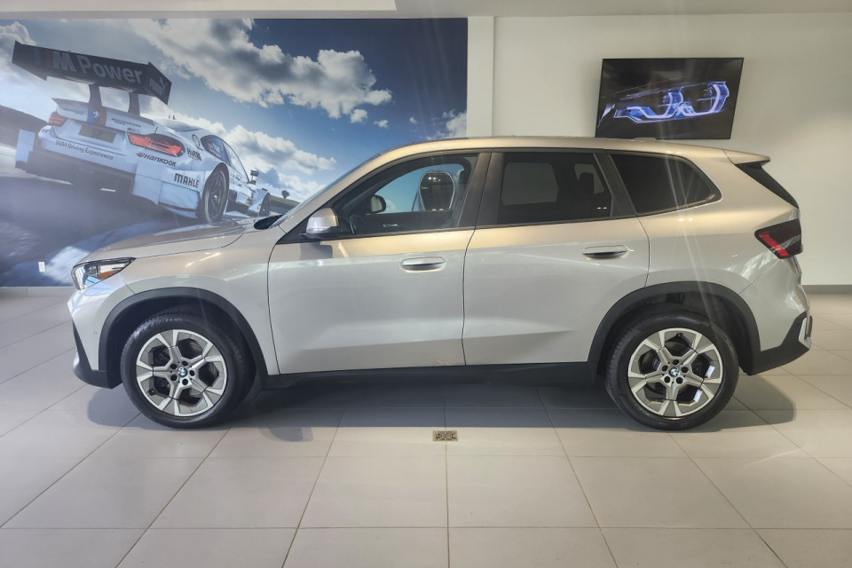 2024 BMW X1 - Image 2