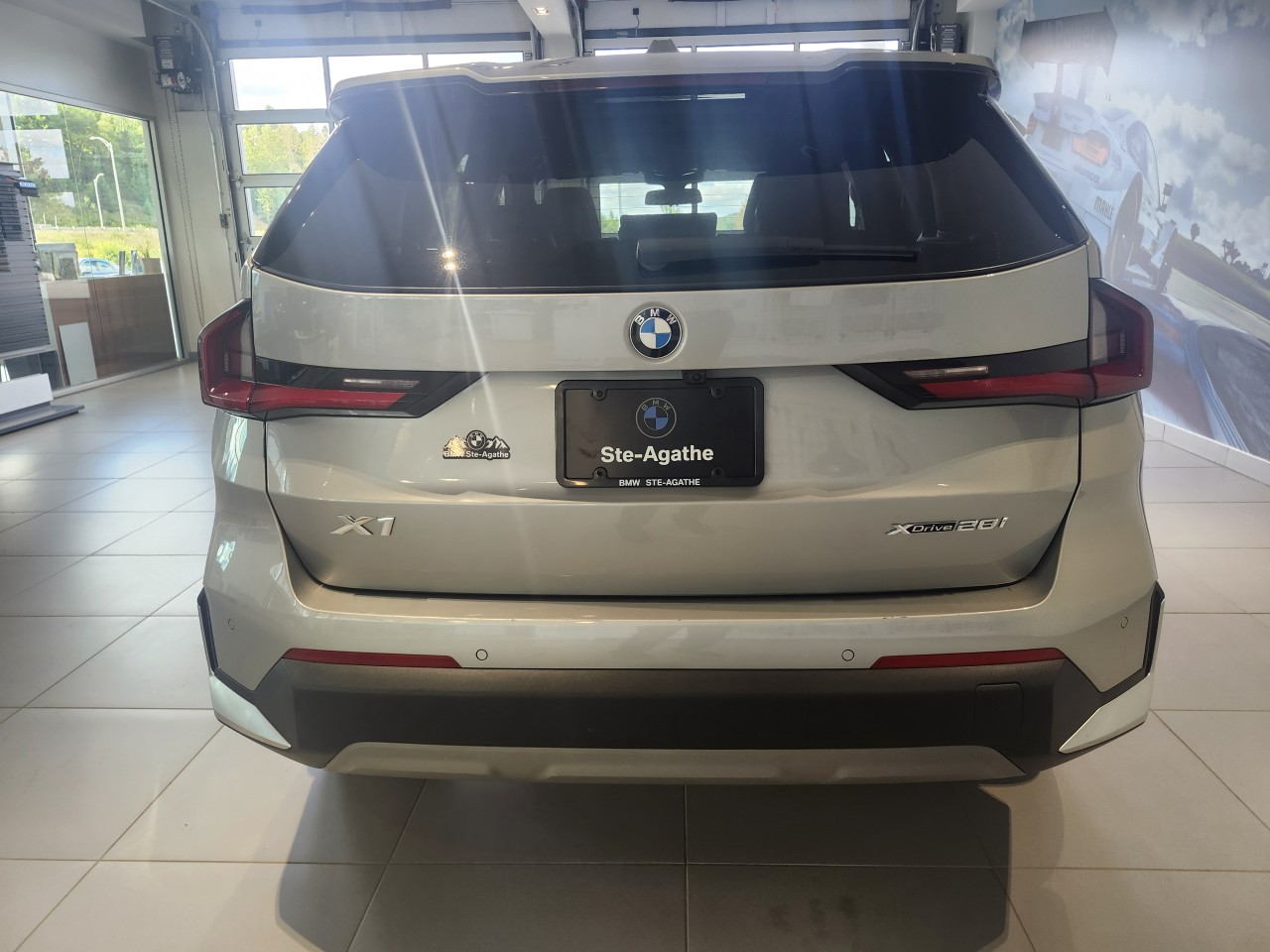 2024 BMW X1 - Image 3