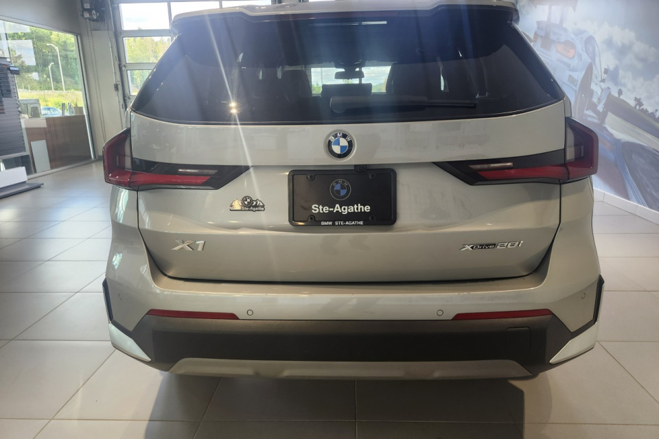 2024 BMW X1 - Image 3