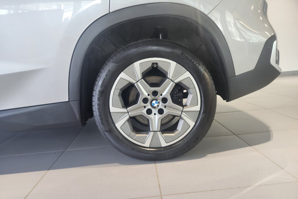 2024 BMW X1 - Image 3