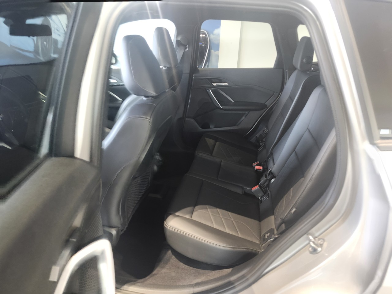 2024 BMW X1 - Image 12