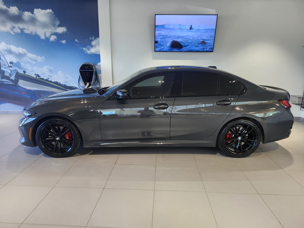 2024 BMW 3 Series - Image 2