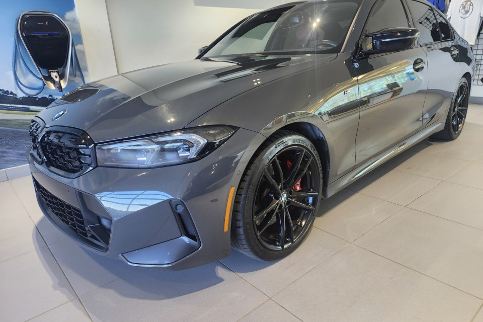 2024 BMW 3 Series - Image 1