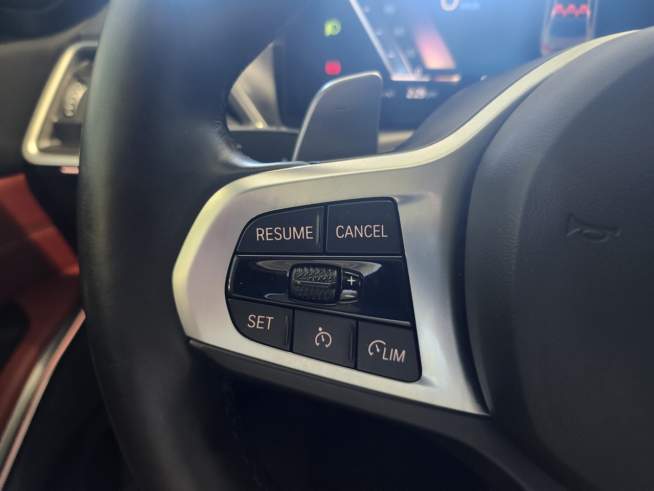 2024 BMW 3 Series - Image 15