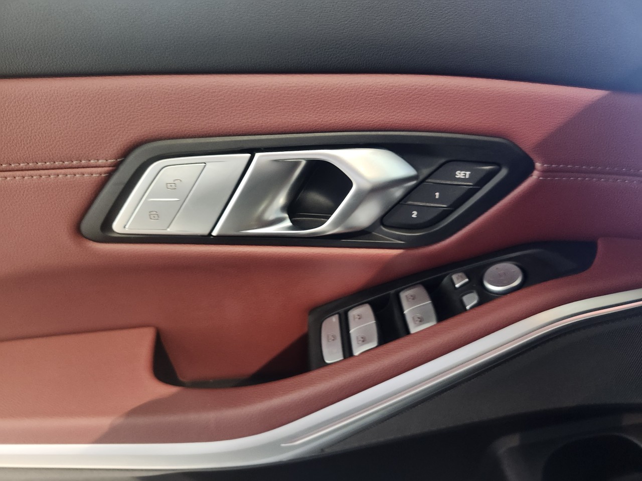 2024 BMW 3 Series - Image 22