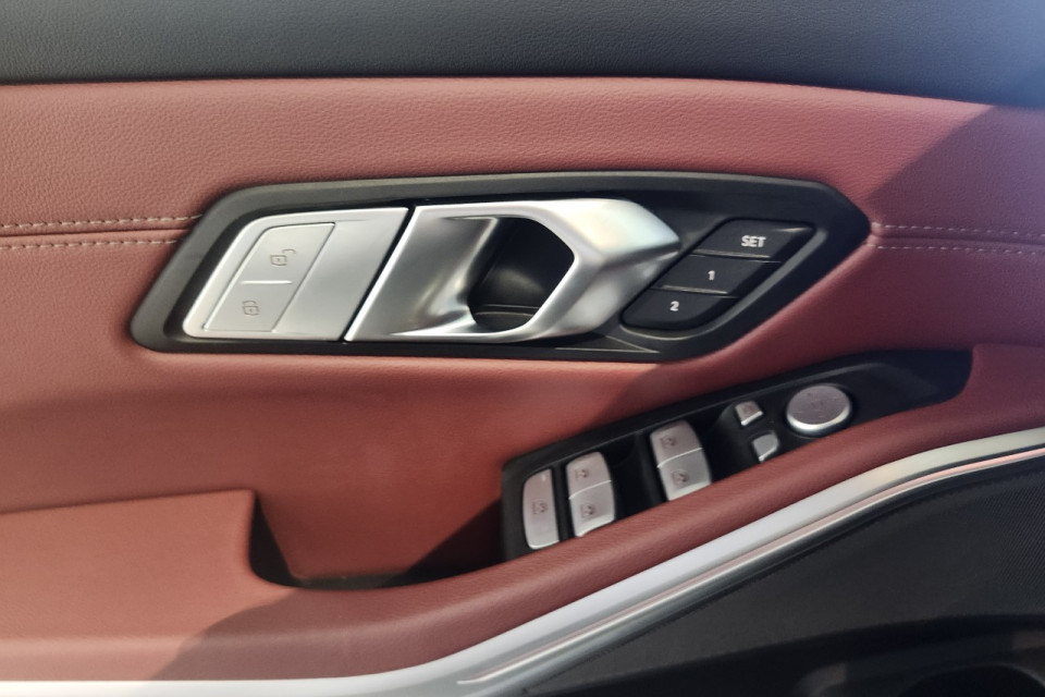 2024 BMW 3 Series - Image 22