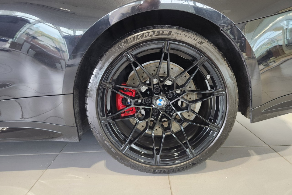 2023 BMW M4 - Image 4