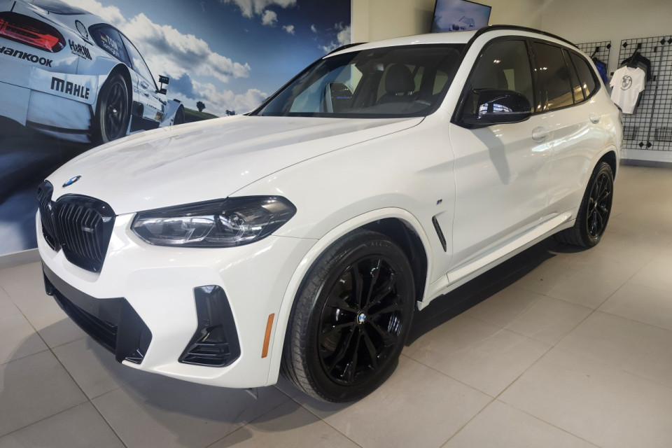 2023 BMW X3 - Image 1