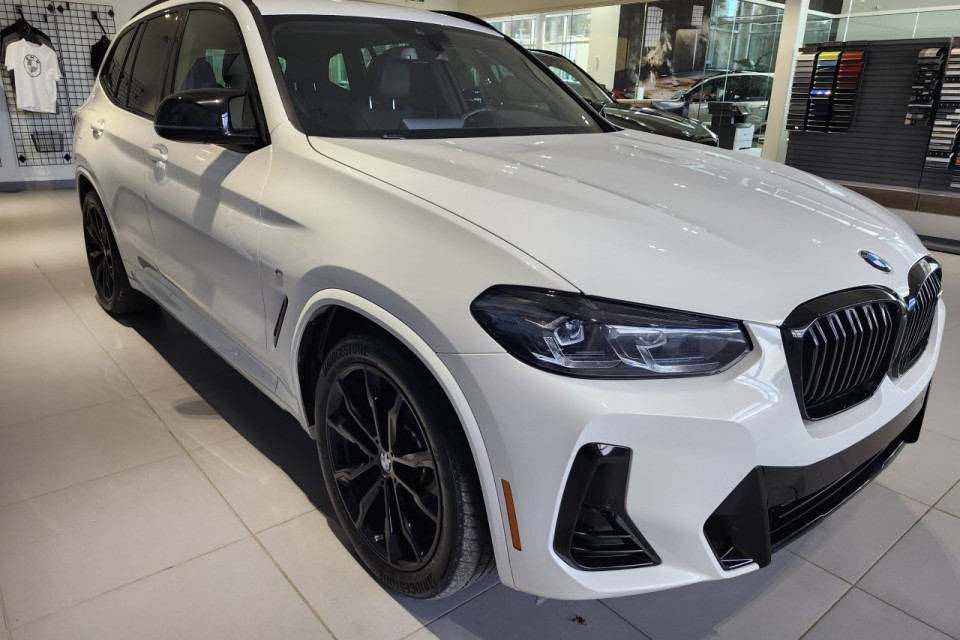 2023 BMW X3 - Image 9