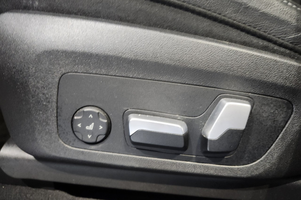 2023 BMW X3 - Image 13