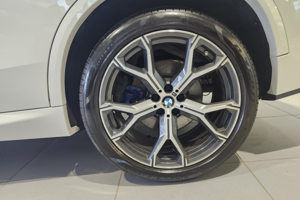 2022 BMW X5 - Image 4