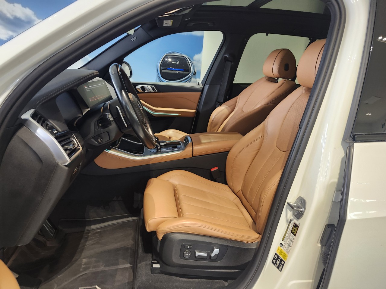 2022 BMW X5 - Image 10