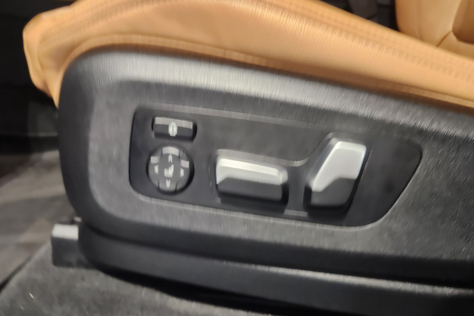 2022 BMW X5 - Image 11