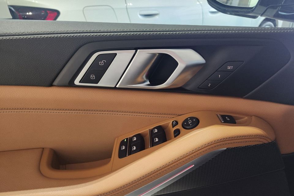 2022 BMW X5 - Image 19