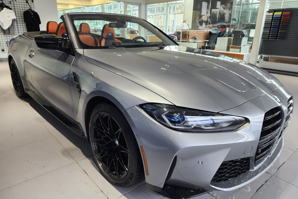 2024 BMW M4 - Image 9