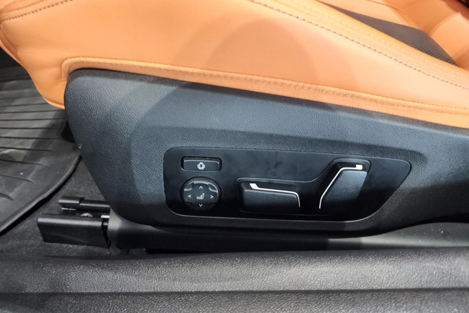 2024 BMW M4 - Image 11