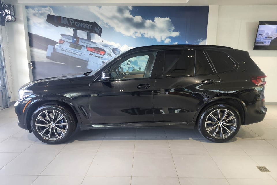 2022 BMW X5 - Image 2