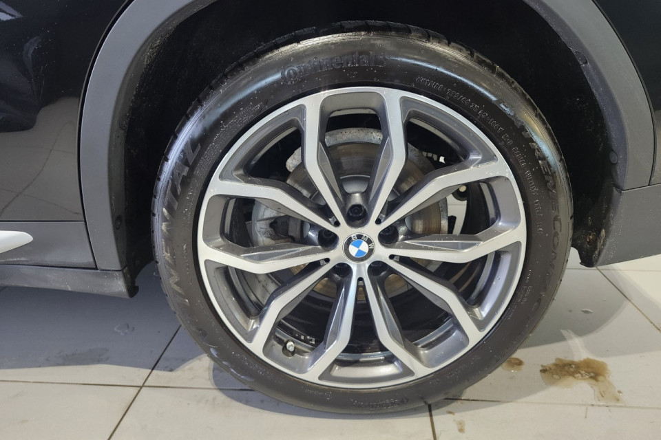 2023 BMW X3 - Image 2