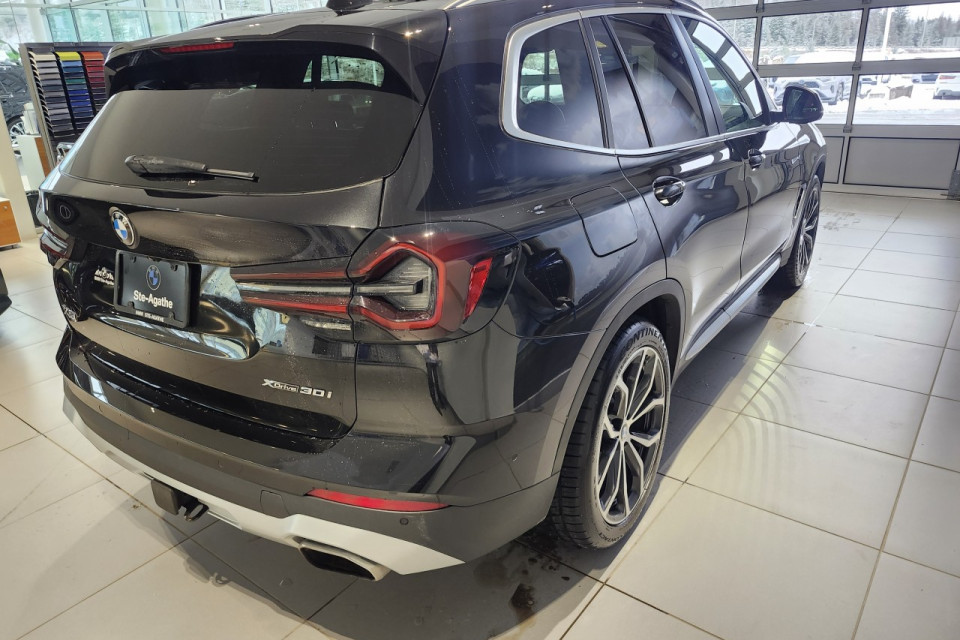 2023 BMW X3 - Image 8