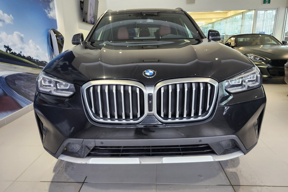 2023 BMW X3 - Image 9
