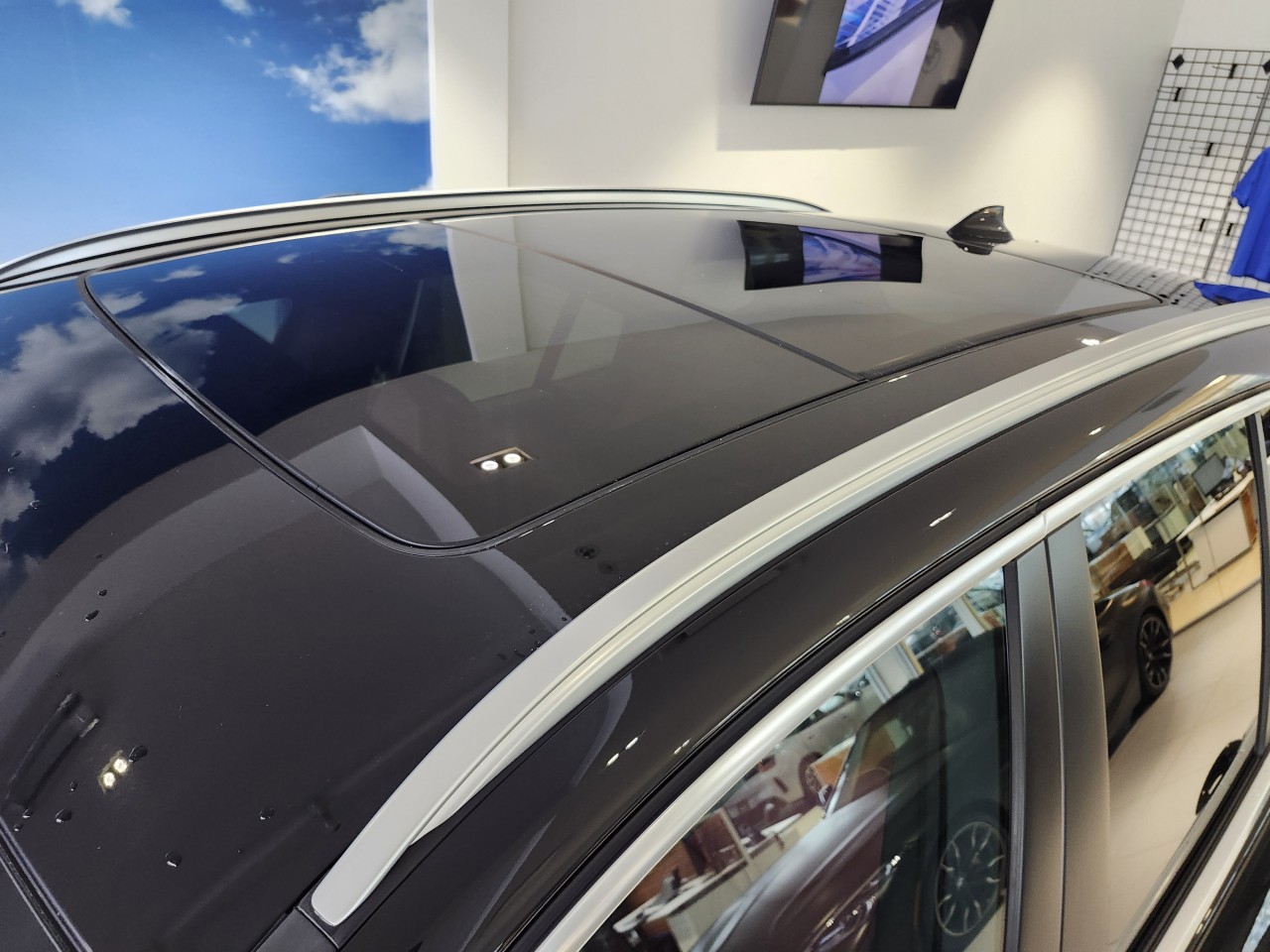 2023 BMW X3 - Image 11