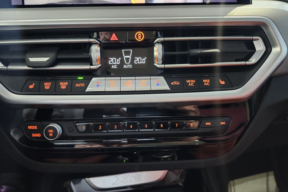 2023 BMW X3 - Image 18