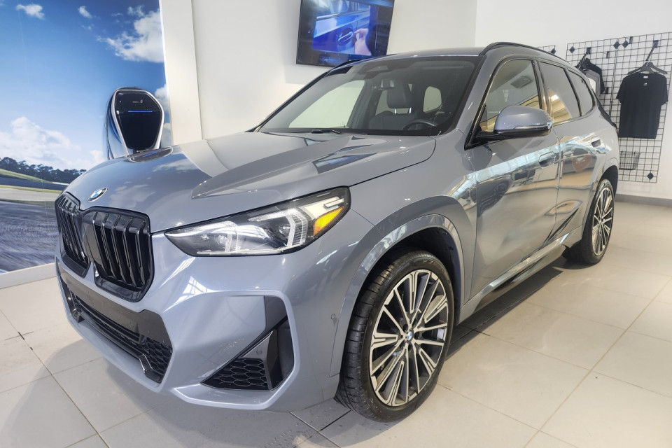 2023 BMW X1 - Image 1