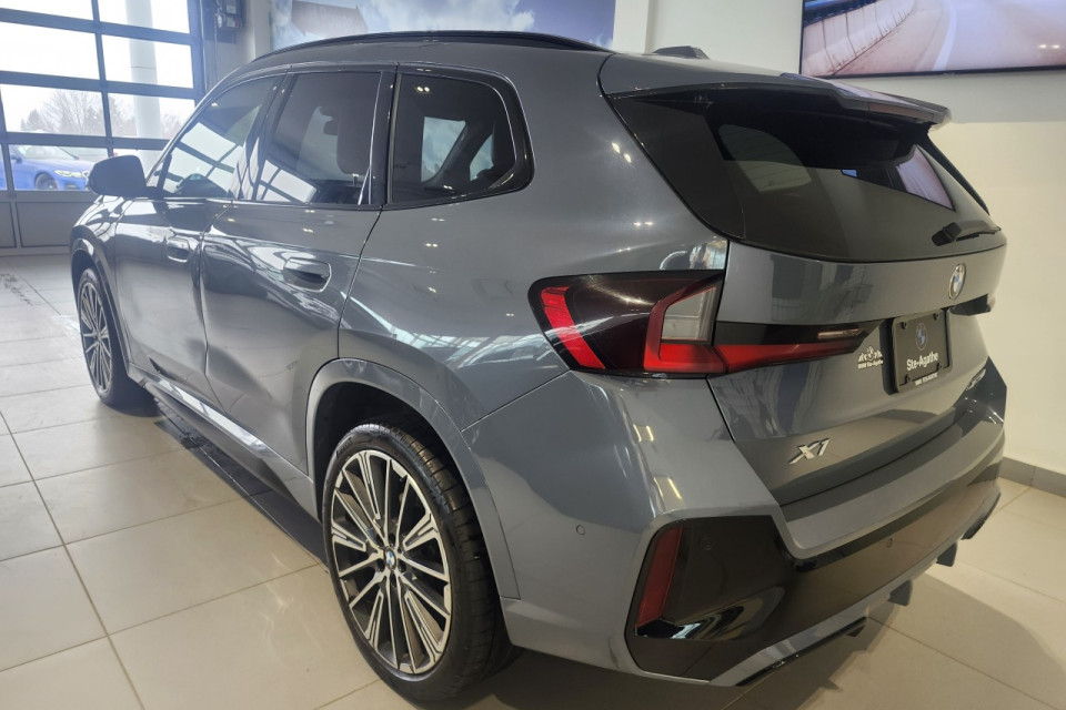 2023 BMW X1 - Image 4