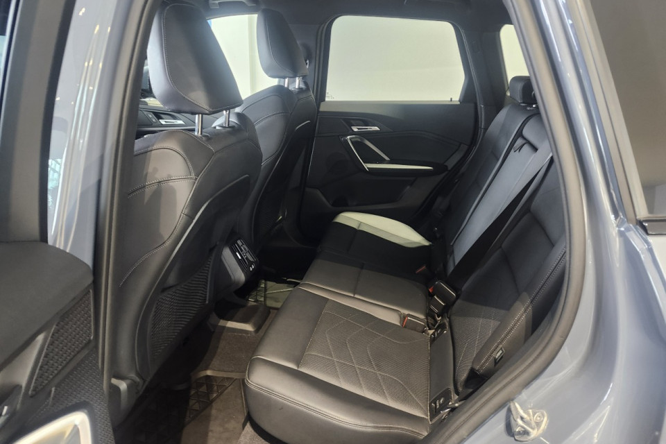 2023 BMW X1 - Image 15