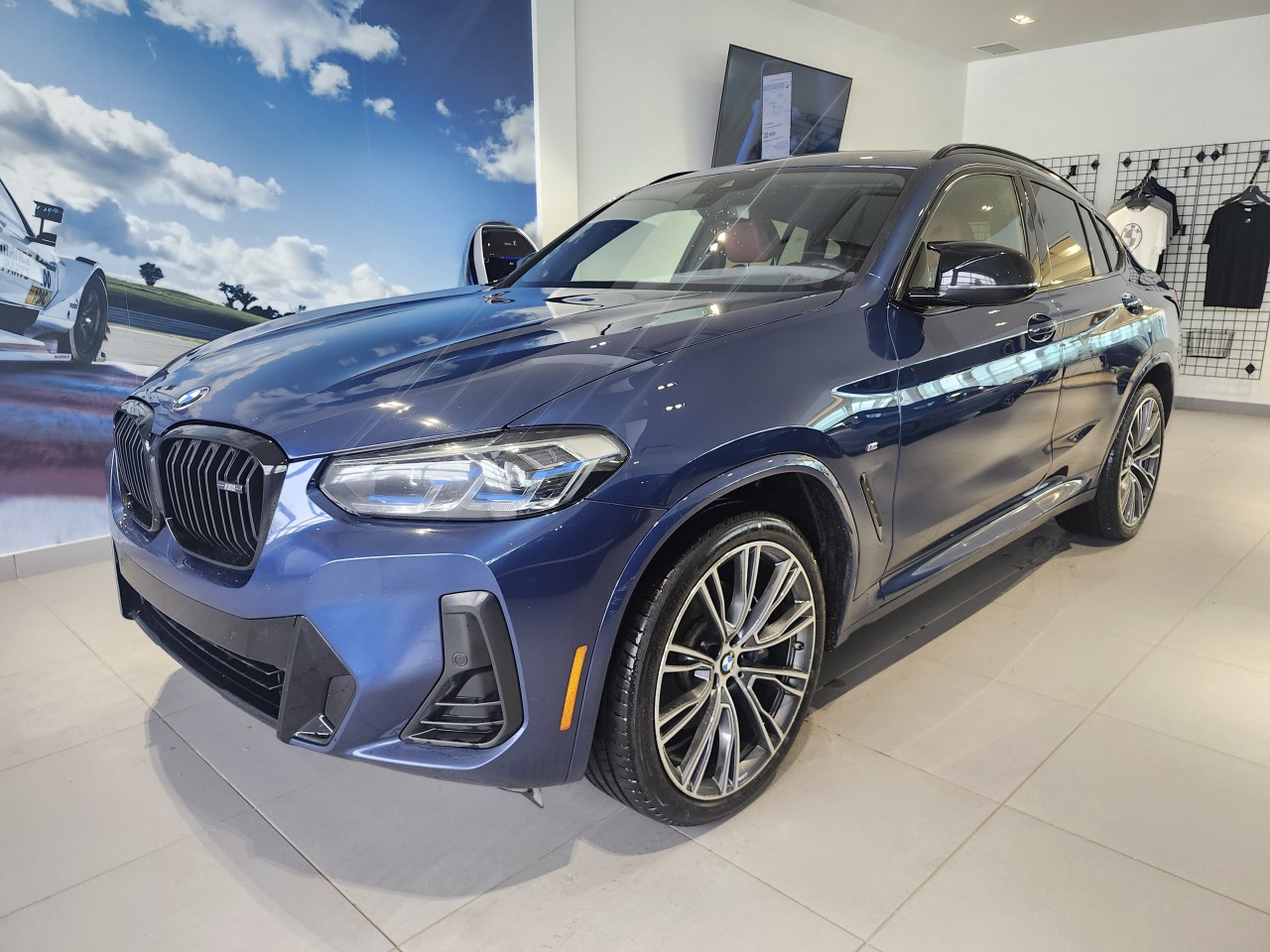 2023 BMW X4 - Image 1