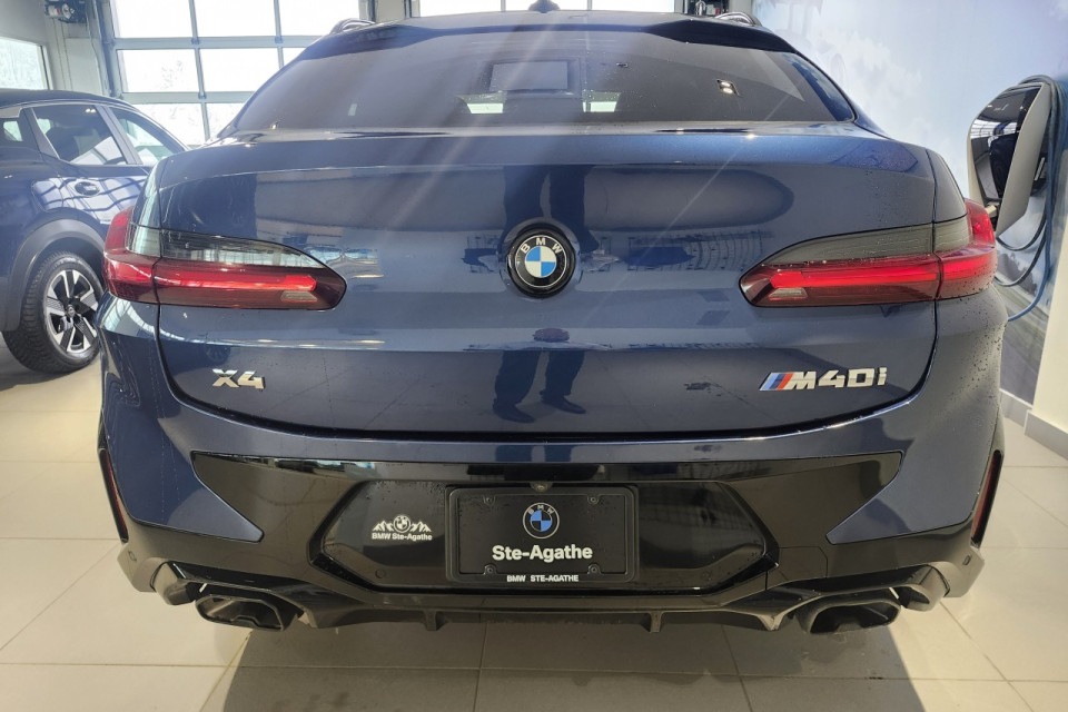 2023 BMW X4 - Image 5