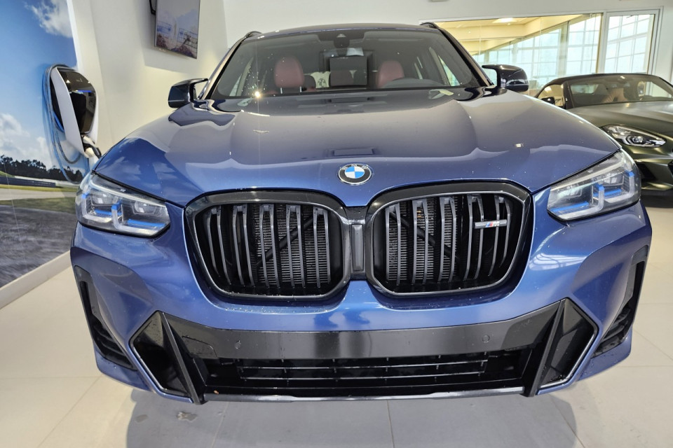 2023 BMW X4 - Image 9
