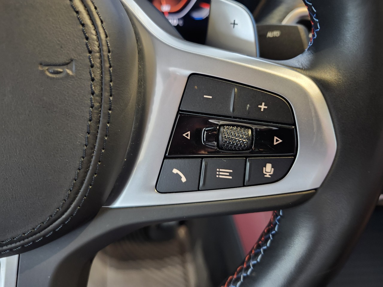 2023 BMW X4 - Image 16