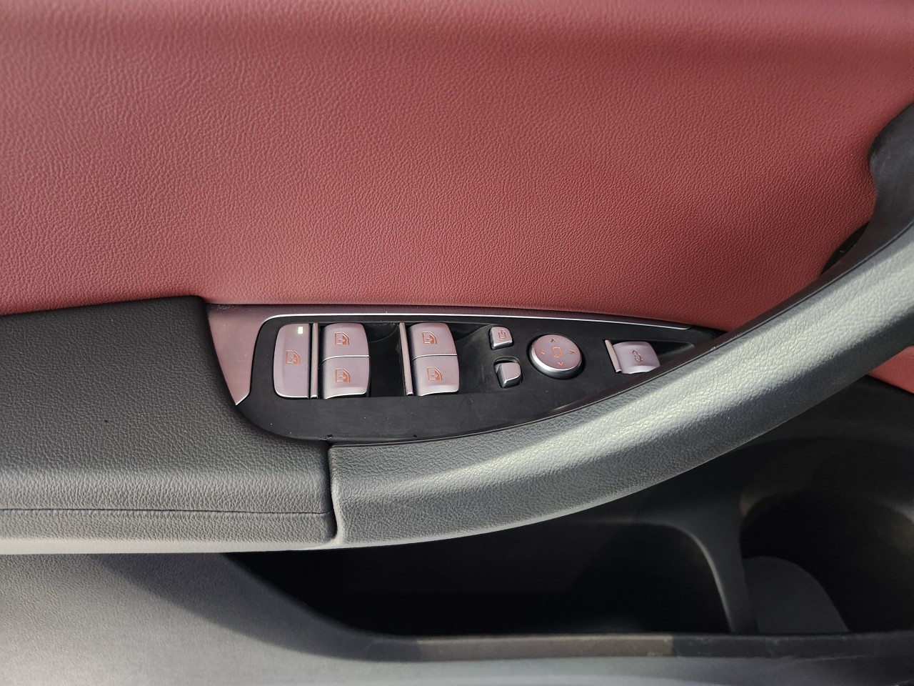 2023 BMW X4 - Image 21