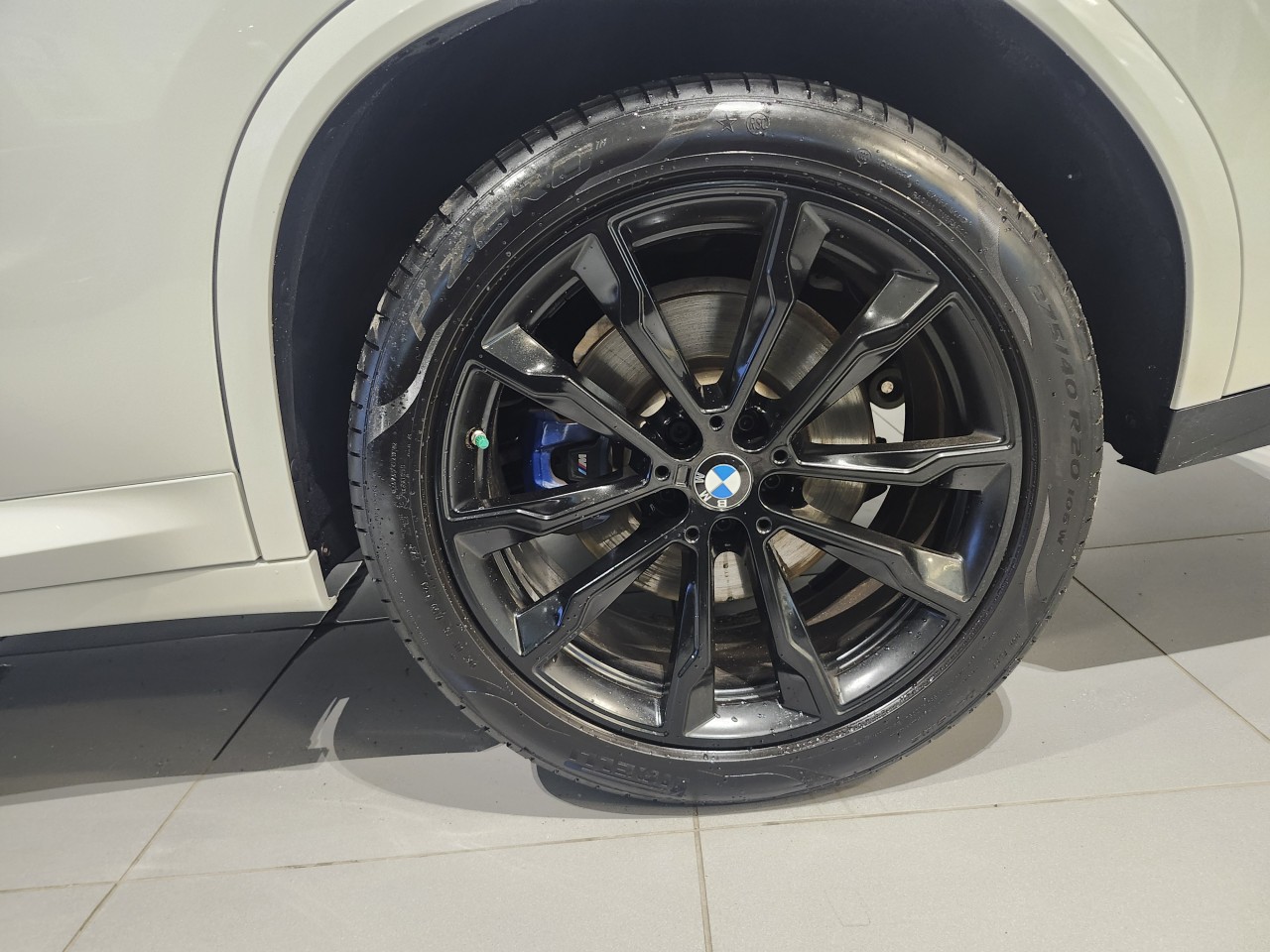 2023 BMW X4 - Image 4