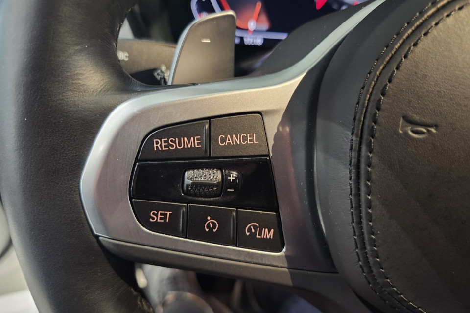 2023 BMW X4 - Image 16