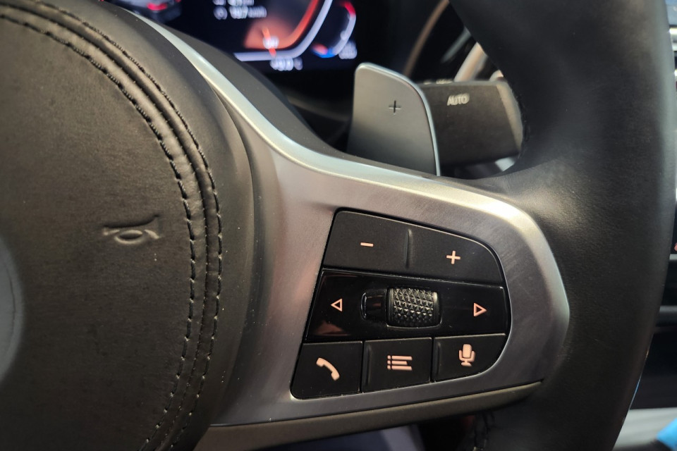 2023 BMW X4 - Image 18