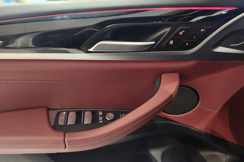 2023 BMW X4 - Image 22