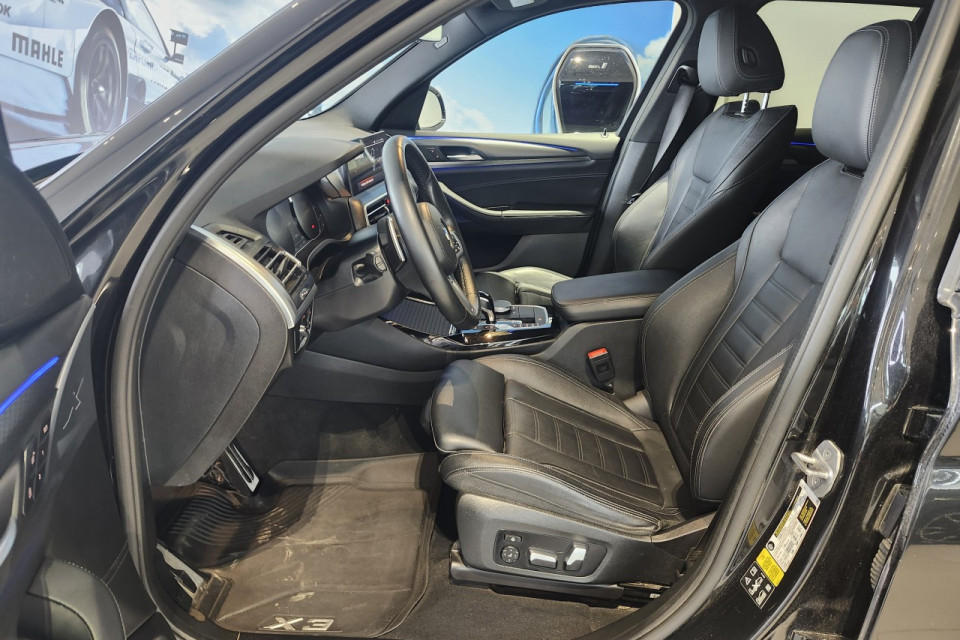 2022 BMW X3 - Image 12