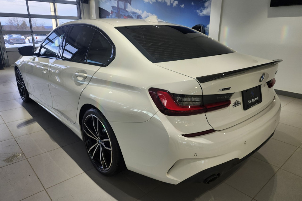 2022 BMW 3 series - Image 4