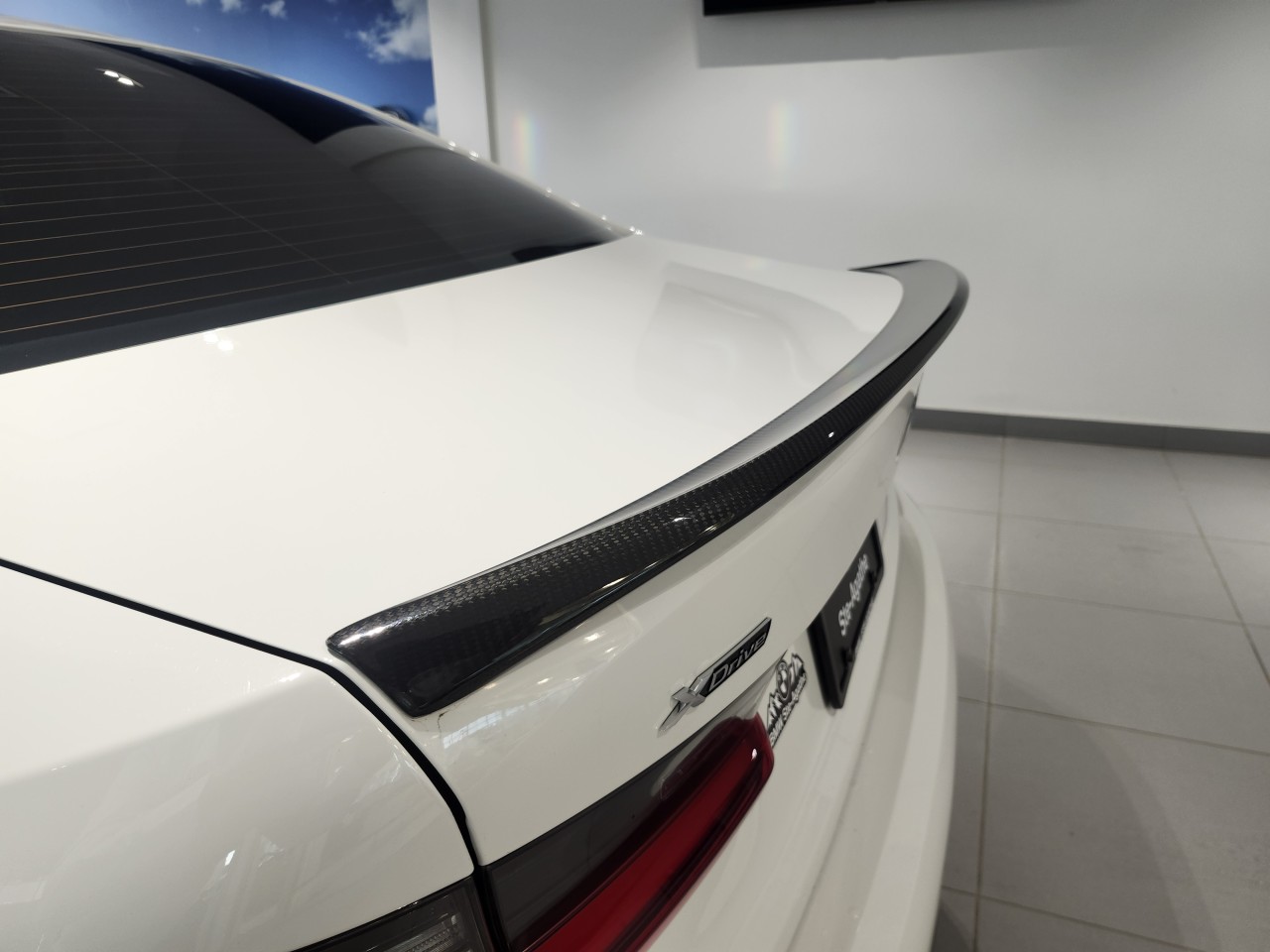 2022 BMW 3 series - Image 6