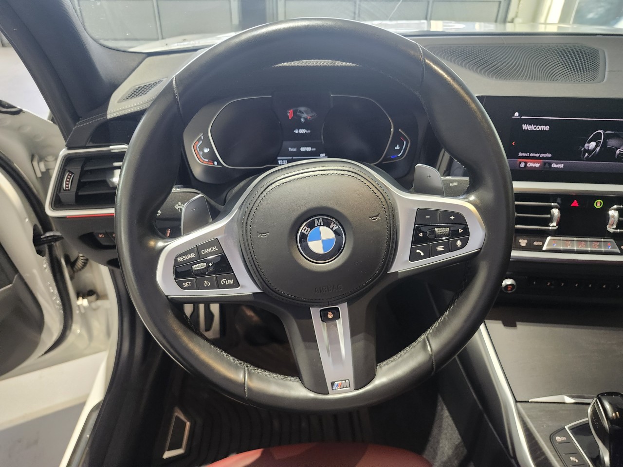 2022 BMW 3 series - Image 15