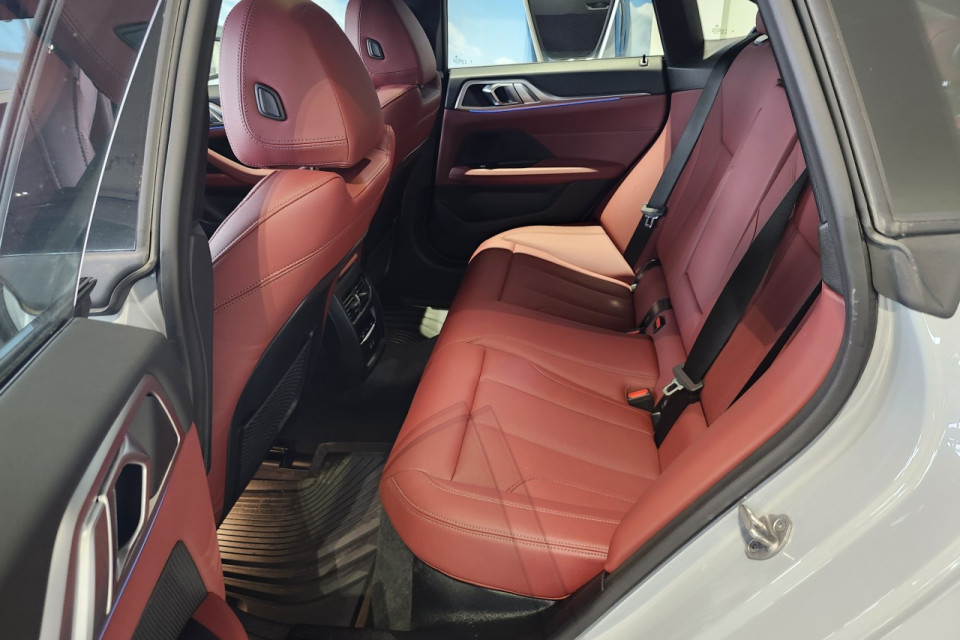 2024 BMW i4 - Image 13